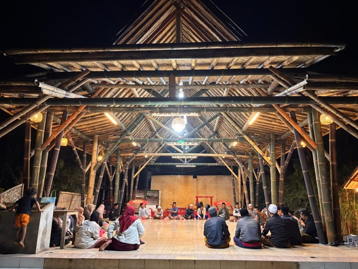 Revitalization of Kampoeng Batara Bamboo House